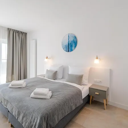 Aquamarina Prima Studio With Sea View By Noclegi Renters Miedzyzdroje Exterior photo