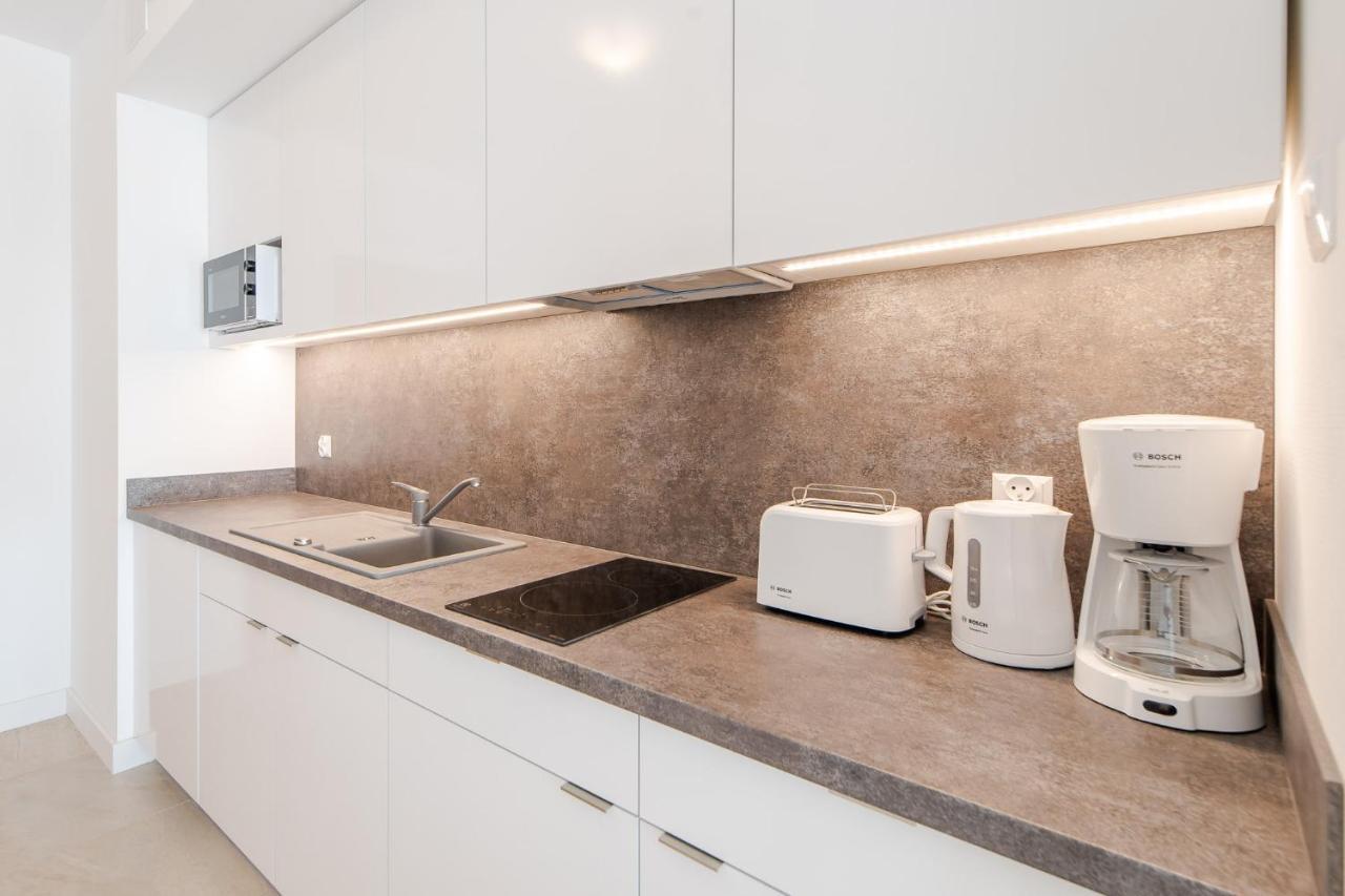 Aquamarina Prima With Sea View By Renters